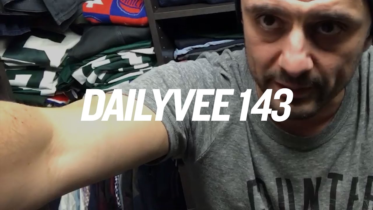 THE IMPORTANCE OF EATING SH*T | DailyVee 143