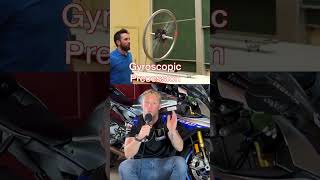 How motorcycles stabilize themselves