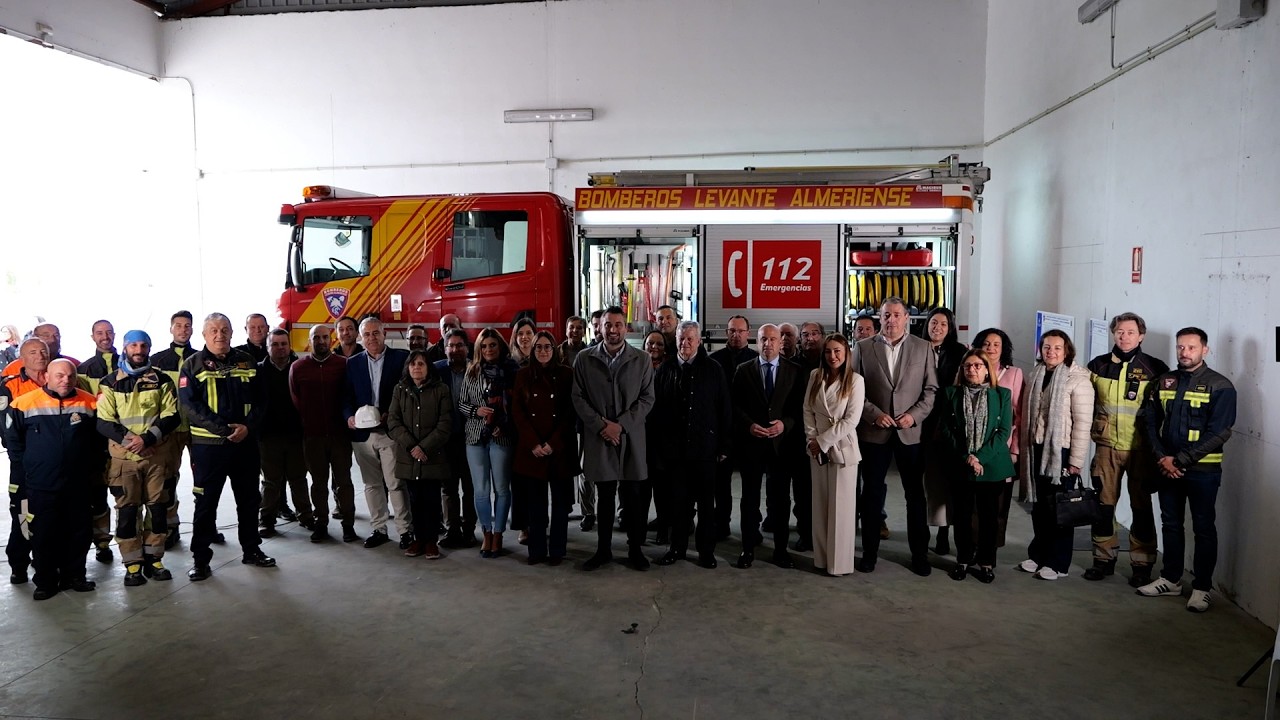 Colocación de la primera piedra de las obras del Parque de Bomberos de Los Vélez