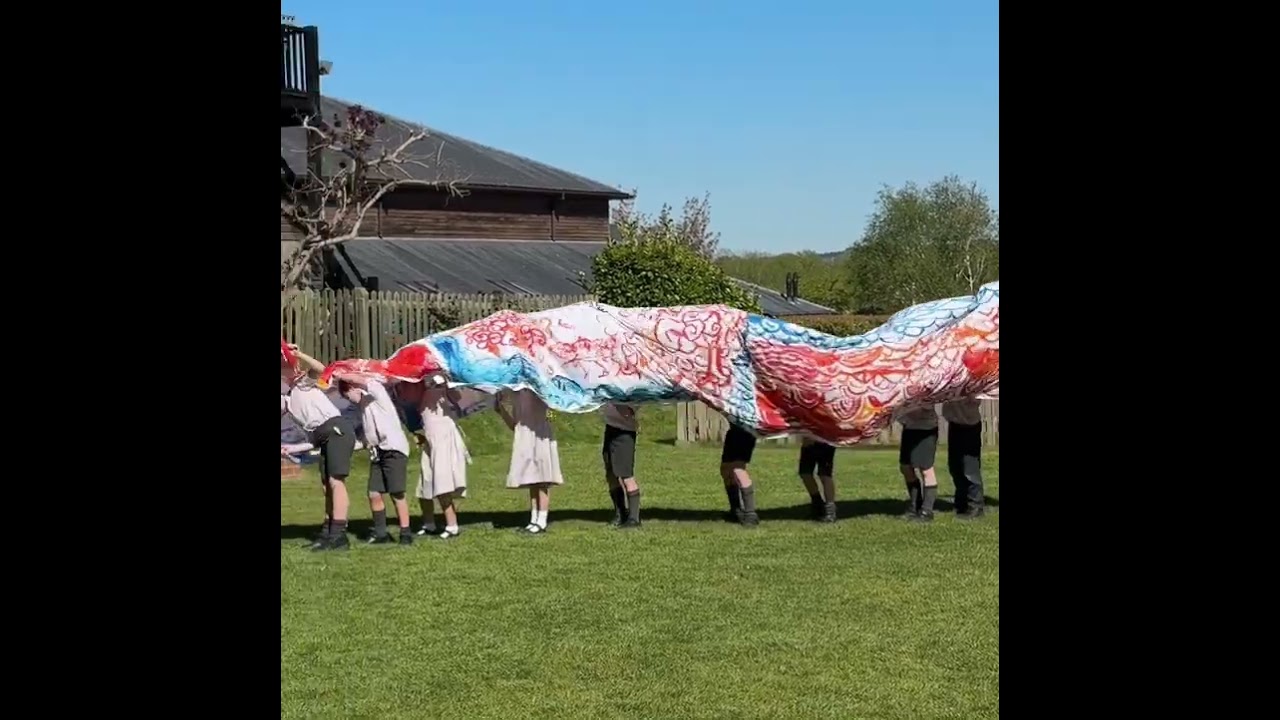 Year 3 (and 7!) Dragon Dance - YouTube