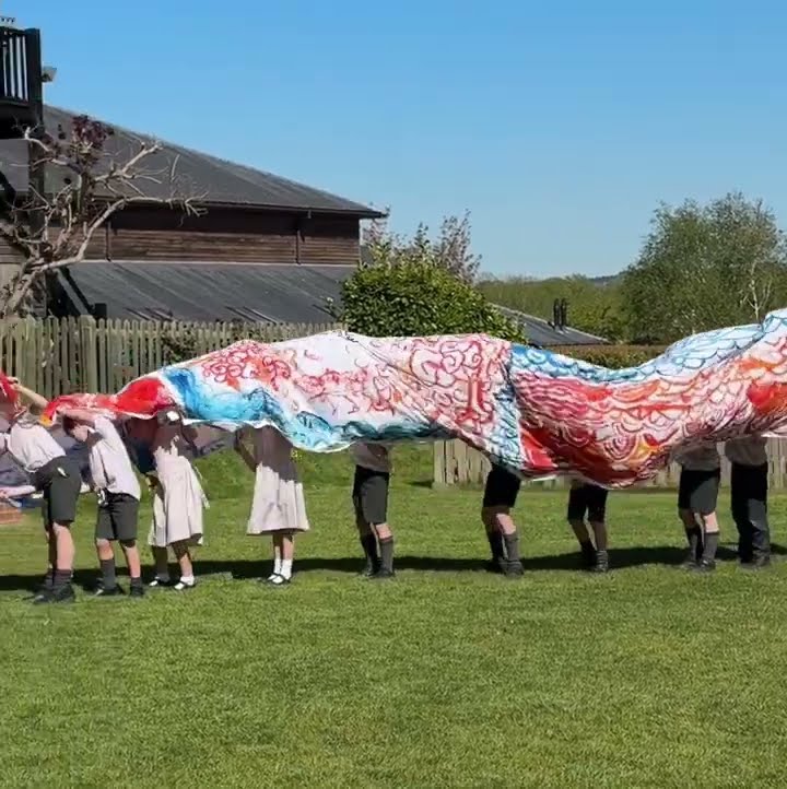 Year 3 (and 7!) Dragon Dance - YouTube