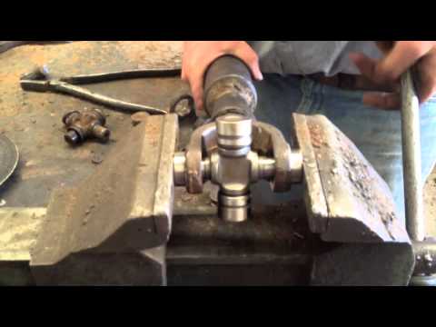 How to replace a Landcruiser universal joint
