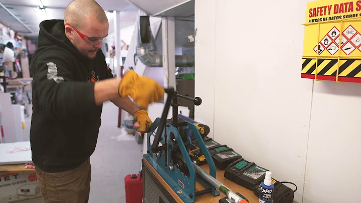 Sebago Signworks, in motion!