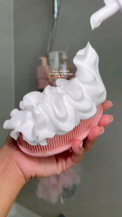 post workout shower routine🎧🎀🧖🏽‍♀️#showerroutine #showerproducts #cleangirl #bodycare #asmr