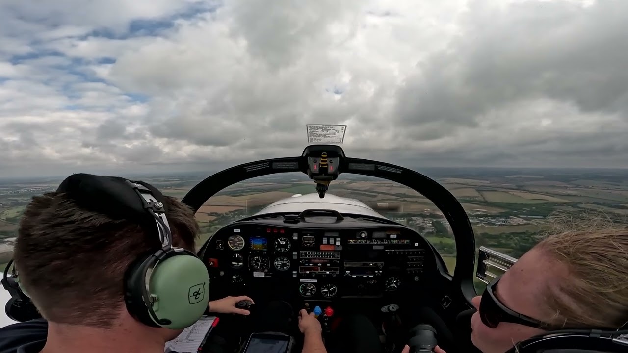 🇬🇧 RAF Benson to Duxford 🛬 - T67M Firefly