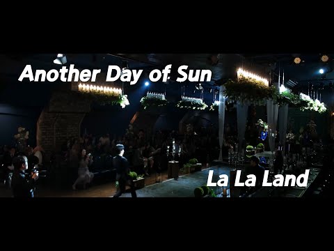 파워풀한 웨딩 오프닝  Another Day of <strong>Sun</strong> - <strong>La</strong> <strong>La</strong> Land