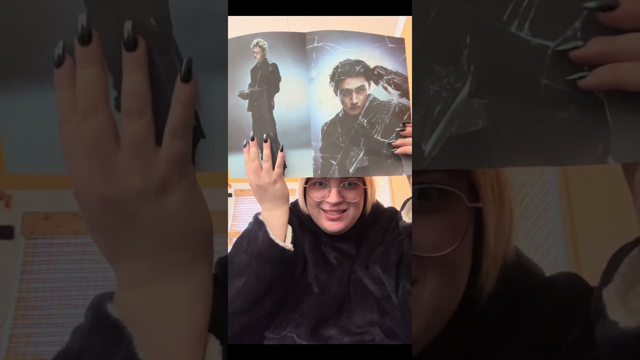 Unboxing ENHYPEN’s ‘The Sin:Vanish’ Album!