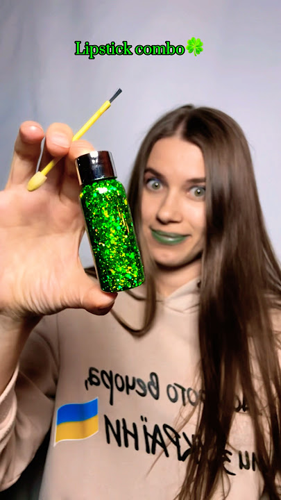 Green lipstick combo🐸 #makeup #hack #beauty