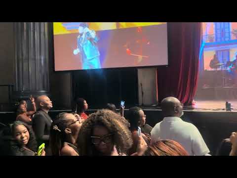 Alan cave live performance at universal studios #hardrockcafe #