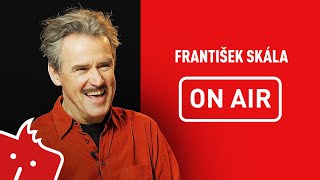 František Skála ON AIR: „U kytary záleží na tom, jak se drží. Stejně jako u bouchačky.“