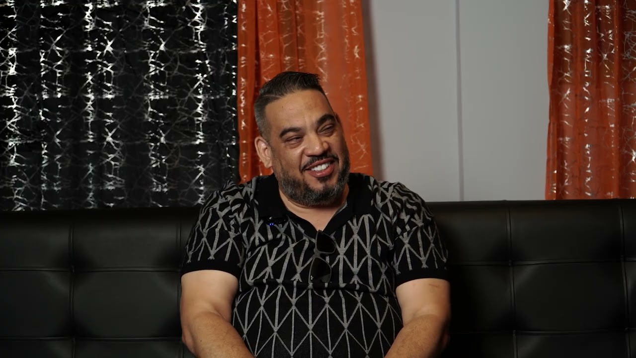 ENTREVISTA EXCLUSIVA A MELVIN GUILLEN PROPIETARIO DEL COLISEO LOMAS DE GUAYACANES COLISEO DEL PUEBLO