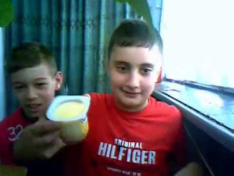 FOOD CHALANGE!Danette vanilie vs danette ciocolata vs danette crema de zahar ars!