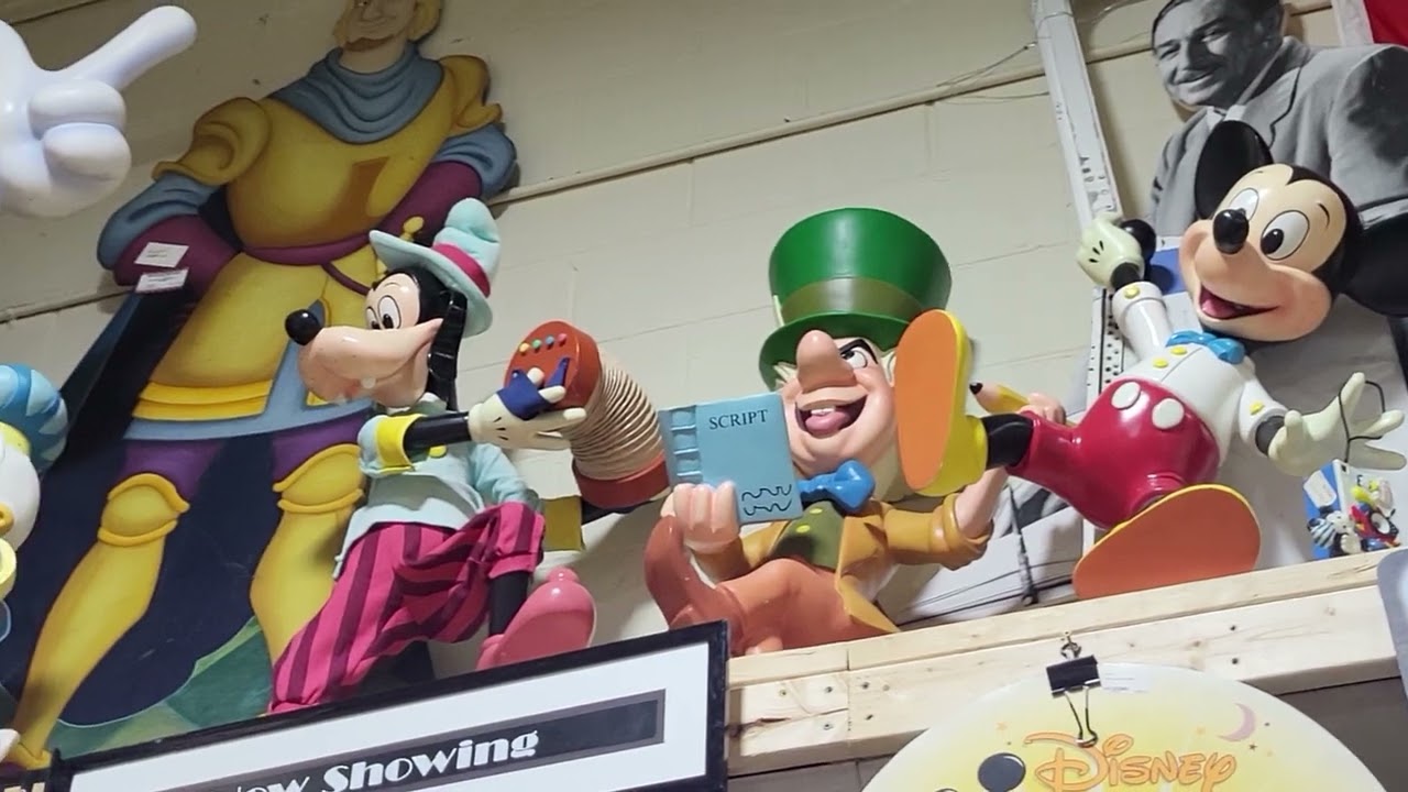Giant Vintage Statues - Mickey Mouse - Walt Disney - Goofy and more