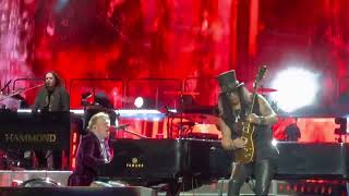 Guns N Roses - November Rain Pt2 Live @ Adelaide Oval Australia 29/11/22 @BREAKDANCER71