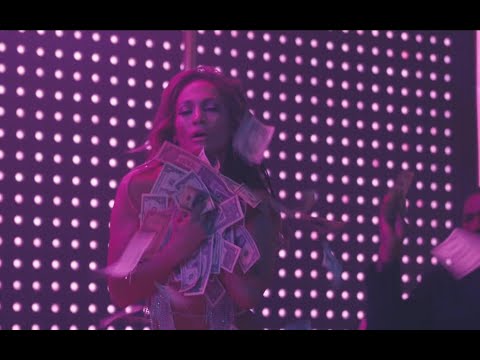 《舞女大盗》有人撒钱挥金如土，有人跳舞只为生存，这部电影太真实了！