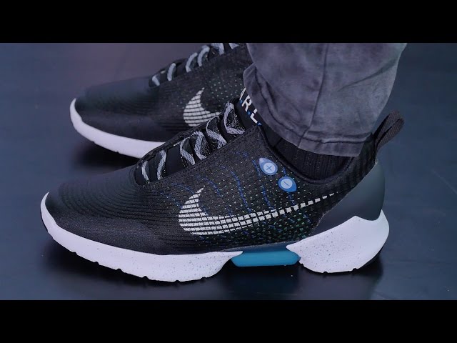 munitie biografie Dierentuin First Look: Nike's POWER-LACING Shoe - Nike HyperAdapt 1.0 - YouTube