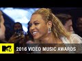 Beyonc photobombs chance the rapper backstage  2016 music awards  mtv