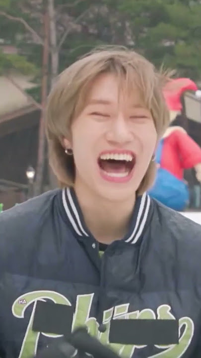 Seru banget deh Bang Yedam sama Kak Fildan lagi main salju bareng #shorts