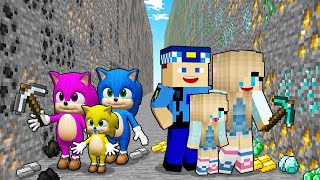 BEBEK SONİC AİLE VS BERCA AİLE  MADEN KAPIŞMASI FİLMİ! -Minecraft
