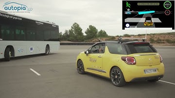 Autonomous driving on an intersection scenario with two  obstacles and a pedestrian crossing