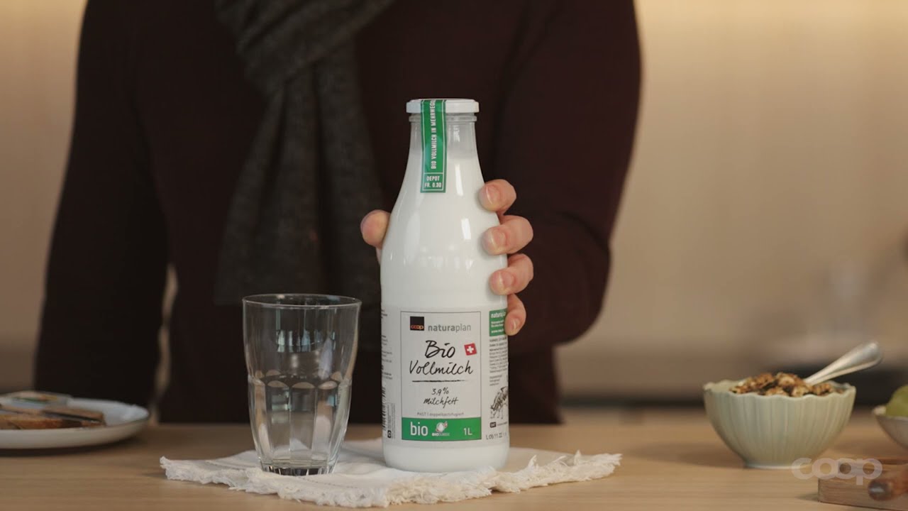 Coop lanciert die Naturaplan Bio-Vollmilch im Mehrwegglas