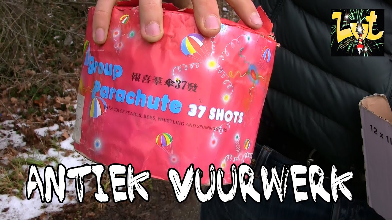 LVT Museum Stukken 2 x Horsebrand Parachute cakes