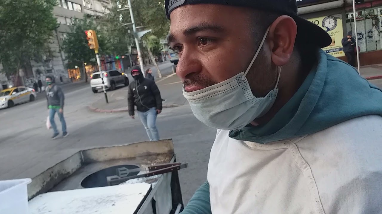 التقيت اليوم مغربي في الاروغواي وكلينا الطورطة انا وياه❤🇲🇦🇺🇾