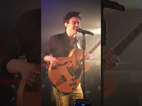 Harry Styles performing "Carolina" at the Troubadour 5/19/2017