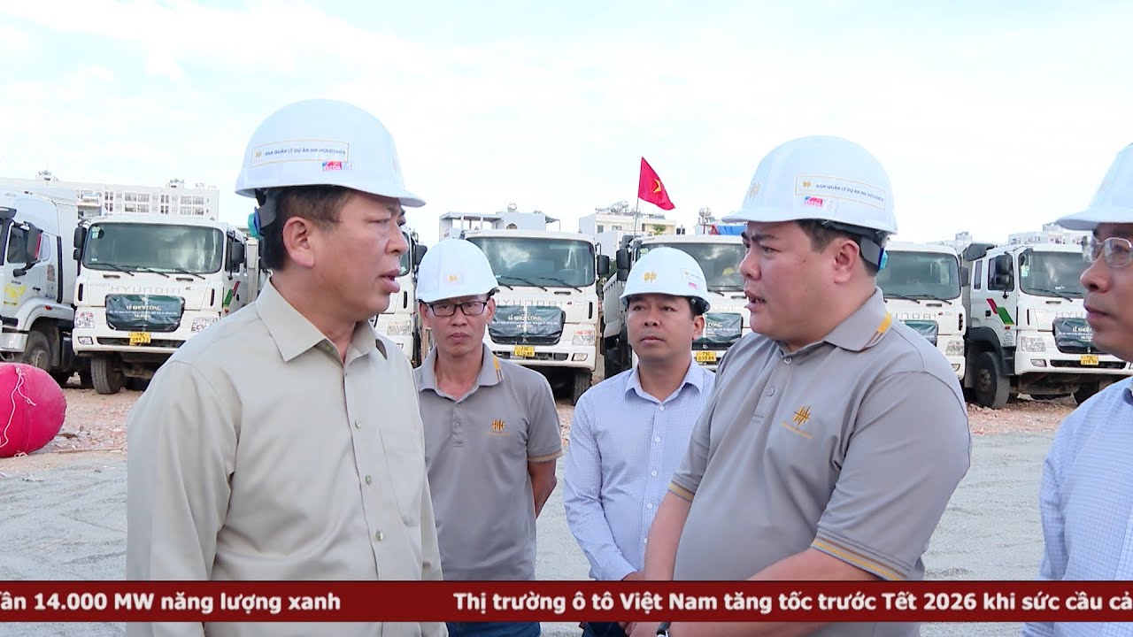 Bộ trưởng Bộ Xây dựng kiểm tra các dự án nhà ở xã hội tại Khánh Hòa | Thời sự tối 11.1.2026