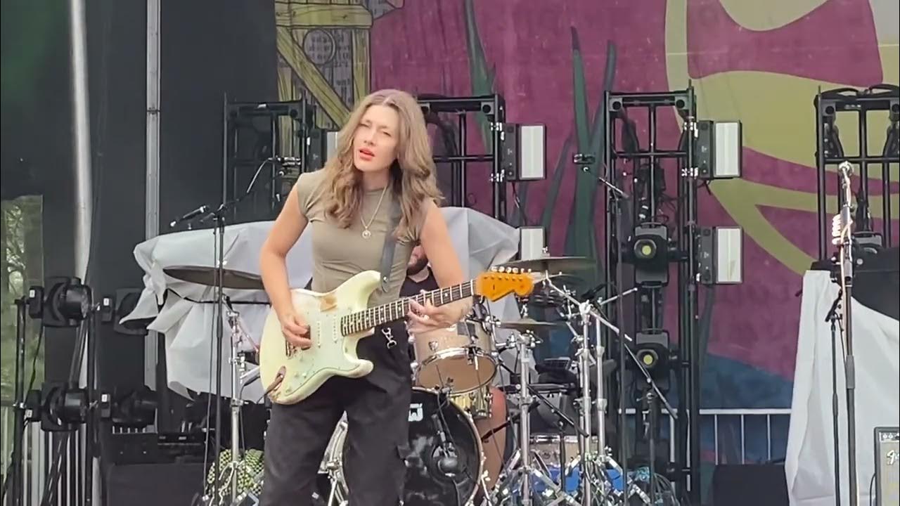 Larkin Poe live at levitate Festival YouTube