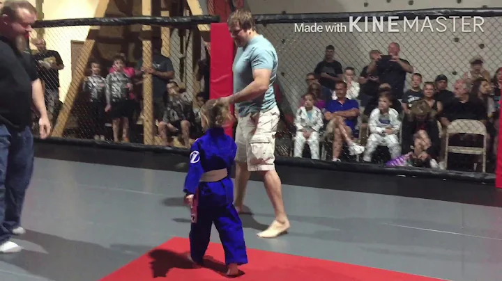 Karlee Bush of Nashville MMA VS Rilyn Propst of Lu...