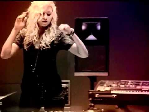 Обложка альбома aly aj potential breakup song. Обложка альбома aly aj potential breakup song. Aly aj potential breakup. Aly aj potential break up song. Potential breakup song aly & aj.