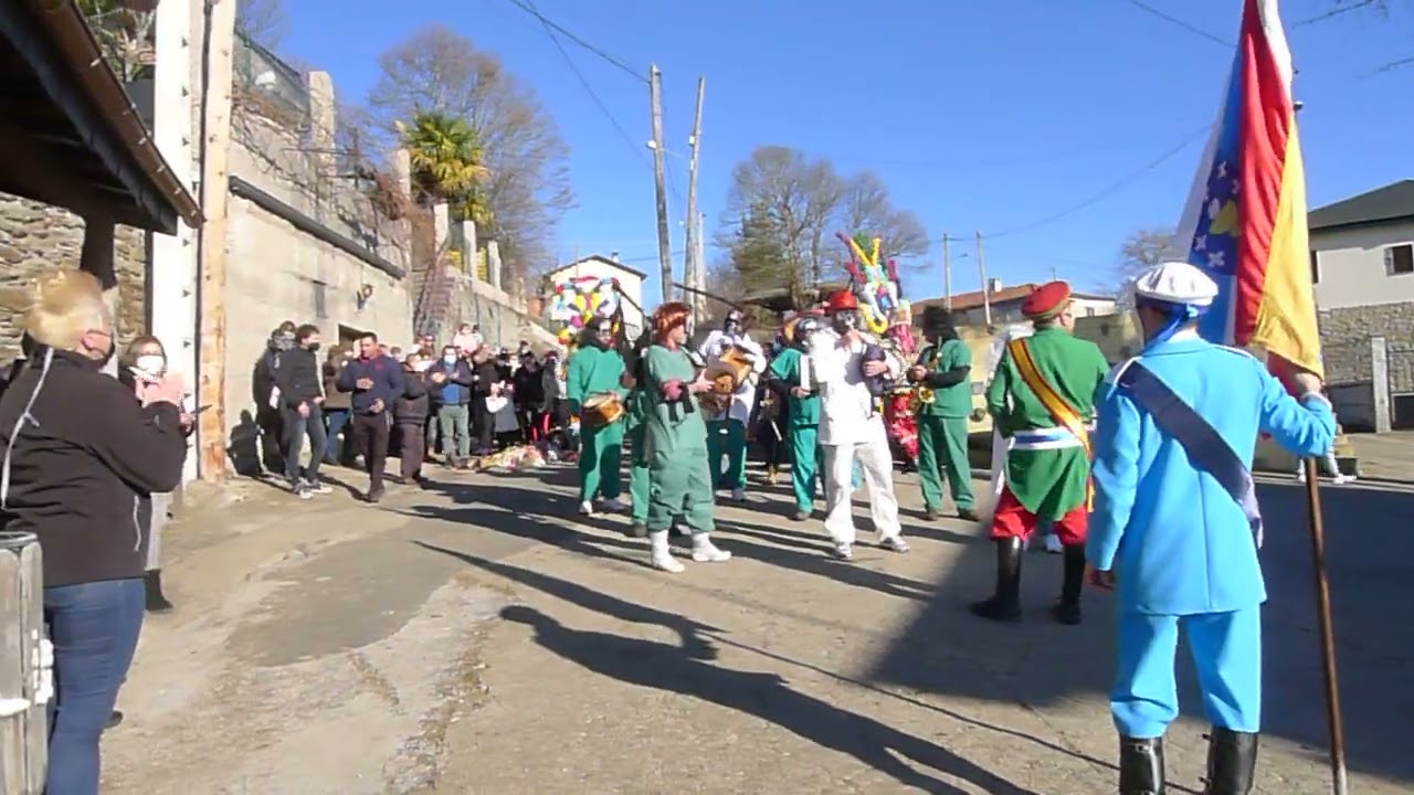 Comparsa en Punxeiro Viana do Bolo 1