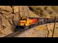 Southern Pacific Unit Train & Helpers - La Mesa Model Railroad Club