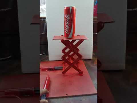 Hydraulic jack working
