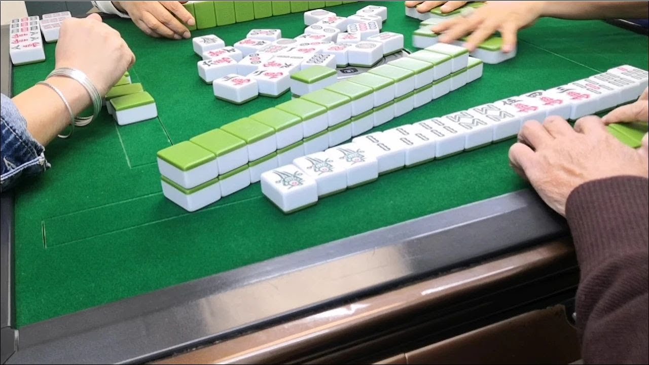 红中麻将,一英战三吕,抢叫打的好,碰的漂亮,开胡就是大胡自摸 - YouTube