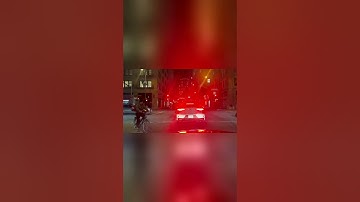 waymo blocks an entire intersection at midnight in los angeles #waymo #selfdriving #aihype