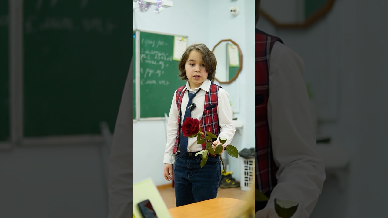 ❗️pov : Он просто хотел привлечь её внимание 🥺🌹 