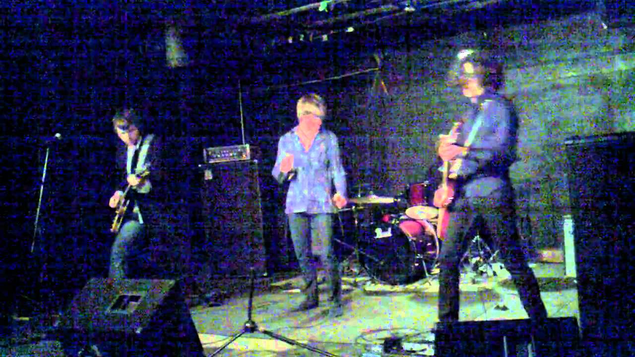 Obejrzyj Buffalo Sister - Plectrum (Live at Swayze's Venue. w YouTube Obejrzyj Buffalo Sister - Plectrum (Live at Swayze's Venue. w YouTube