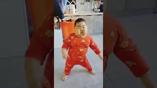 diga diga मेरा डांस🤣🤣🤣 #dance #viral Cute baby dance video #lovely #shorts Cute 😘🥰 funny baby