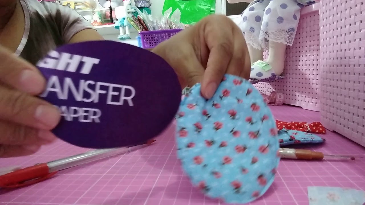 Pantufa para boneca porta papel higiênico