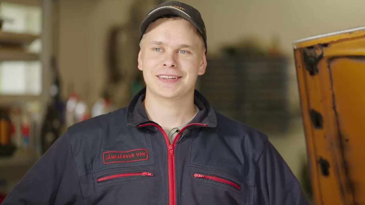 Living Country Heritage -Thoughts of seniors and juniors about their home community.