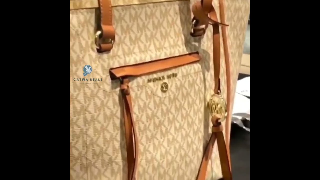 【Michael Kors】CARINE Medium Logo Tote Bag ロゴ トート Laila Medium Signature Logo Tote Bag | Michael Kors [US]