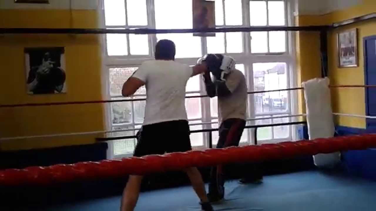 Boxing Tech Sparring Working Off The Jab Youtube