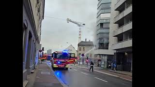 Flammer fra blokk på Fredensborg