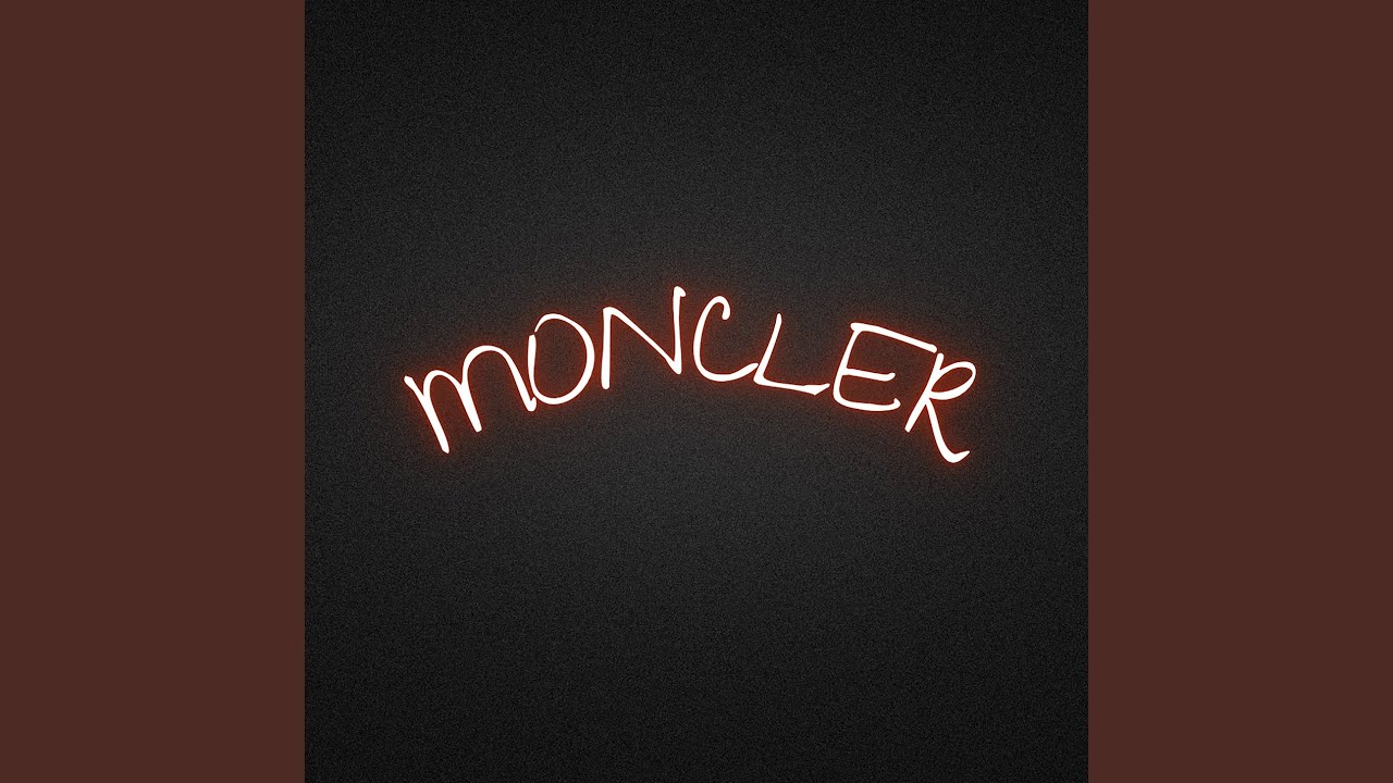 MONCLER auf YouTube ansehen MONCLER auf YouTube ansehen