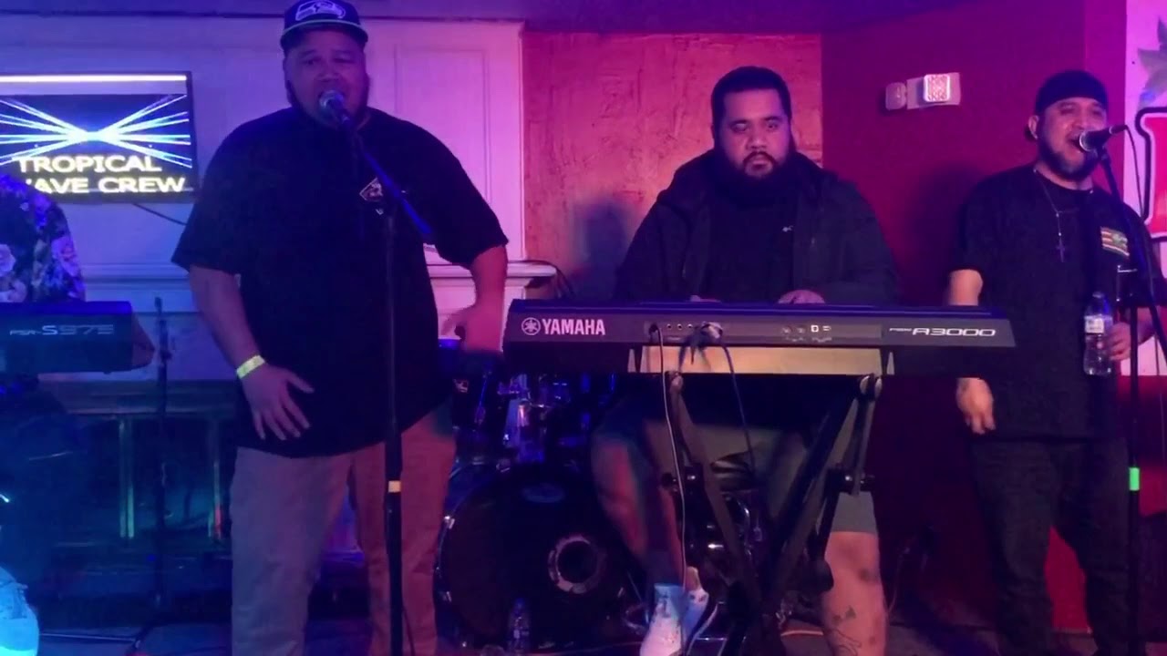 Tropical wave fun night in Portland