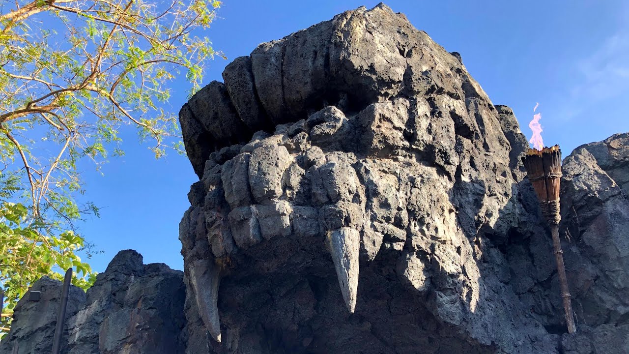 Skull Island Reign of Kong Temple Tour at Islands of Adventure 