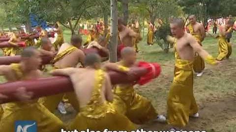 Impenetrable shield: Shaolin monks display incredible Kung Fu