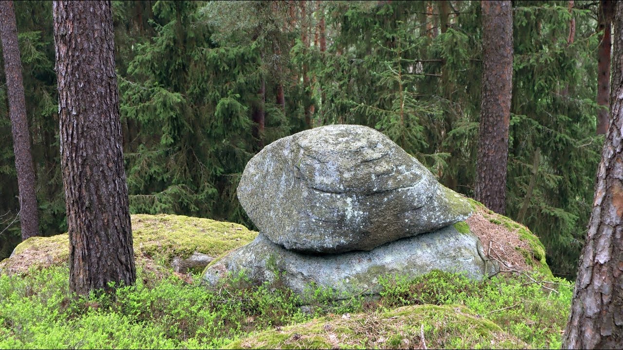 Sedmihoří - vrch Rozsocha a Tříslovec . Mysterious hills.